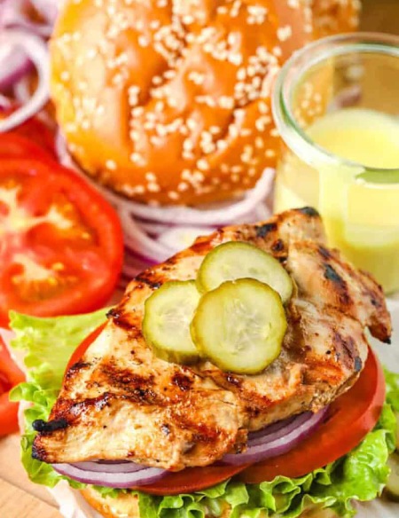دستور پخت ساندویچ مرغ کبابی ؛ یک ساندویچ لذیذ و متفاوت