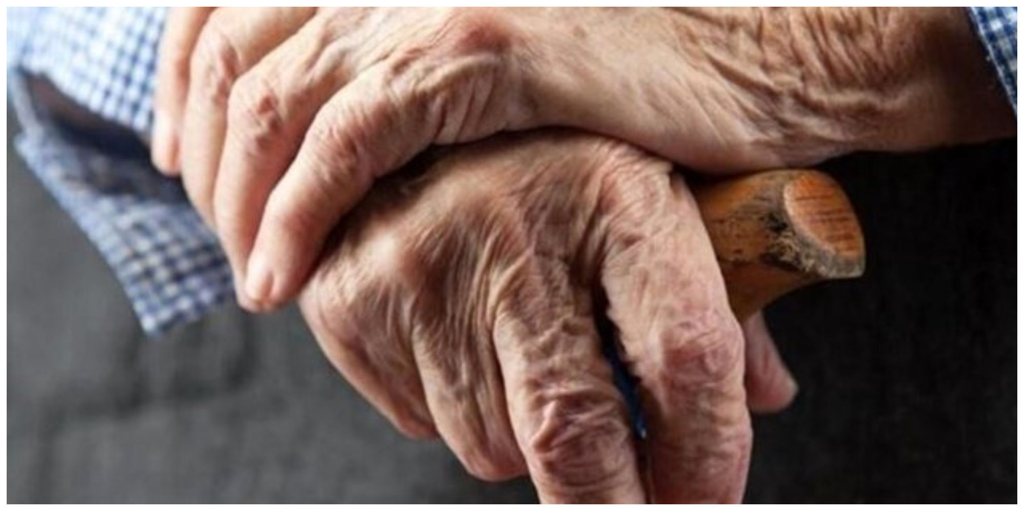 هشدار برای سالمندان: زیاد از گوشی استفاده نکنید!