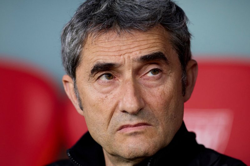 اگر از آنچلوتی نقد می‌کنید، پس ما باید چه کار کنیم