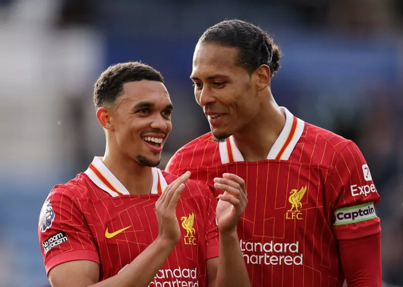 فن‌دایک: همه در لیورپول از آینده آرنولد بی‌خبر هستند