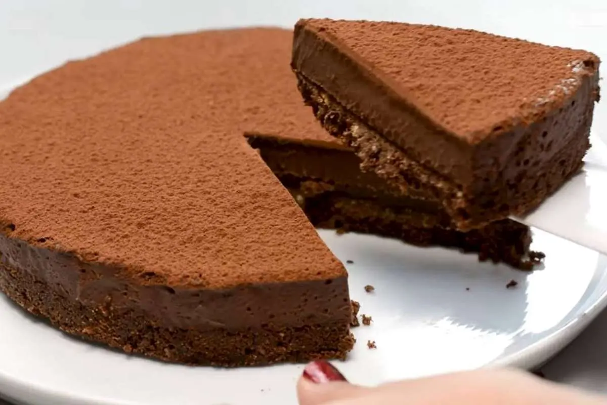 طرز تهیه چیز کیک شکلاتی یخچالی ؛ یک دسر خنک برای عصرانه