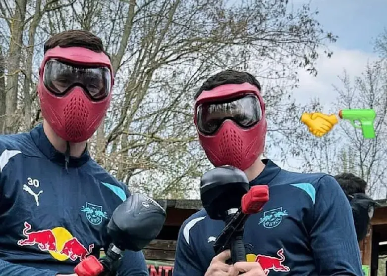 تمرین فوتبال، به فوتبال فکر نکن! (عکس)