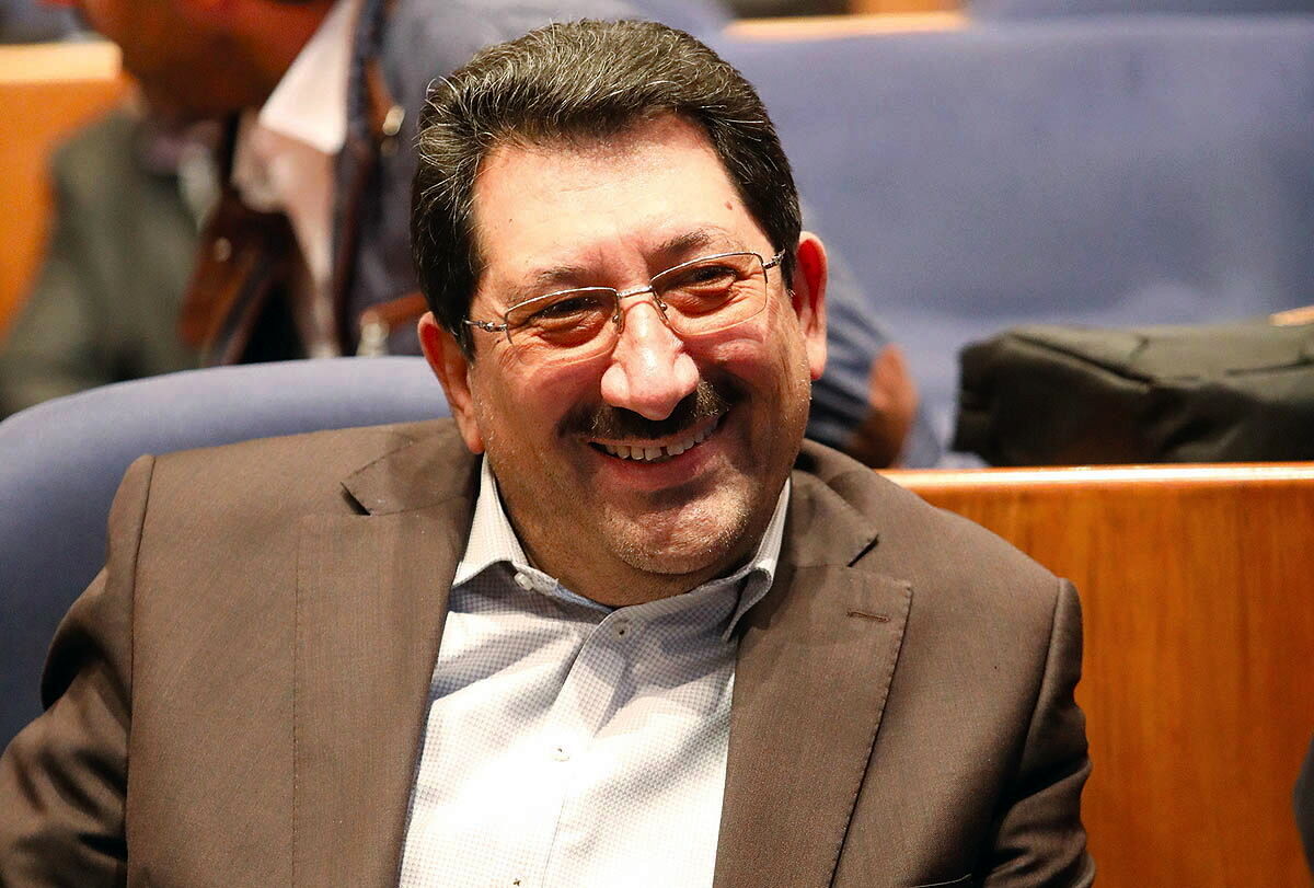 دستور رئیس جمهور برای ممنوعیت واردات پارچه به کجا رسید؟