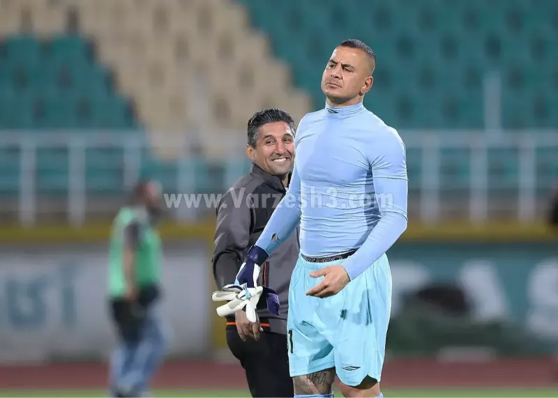 مشورت درست یک توپجمعکن برای مهار پنالتی لک!