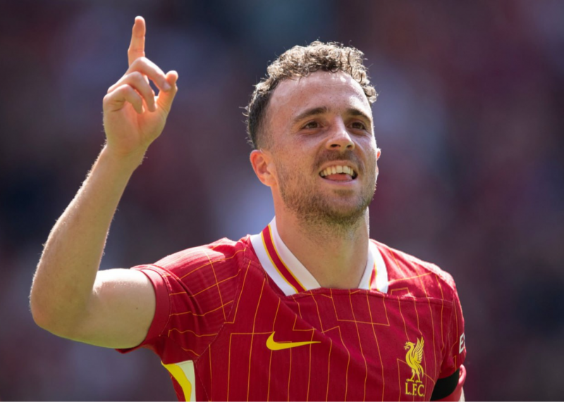 هشدار ژوتا به لیورپولیها: هنوز قهرمان نشدهایم!