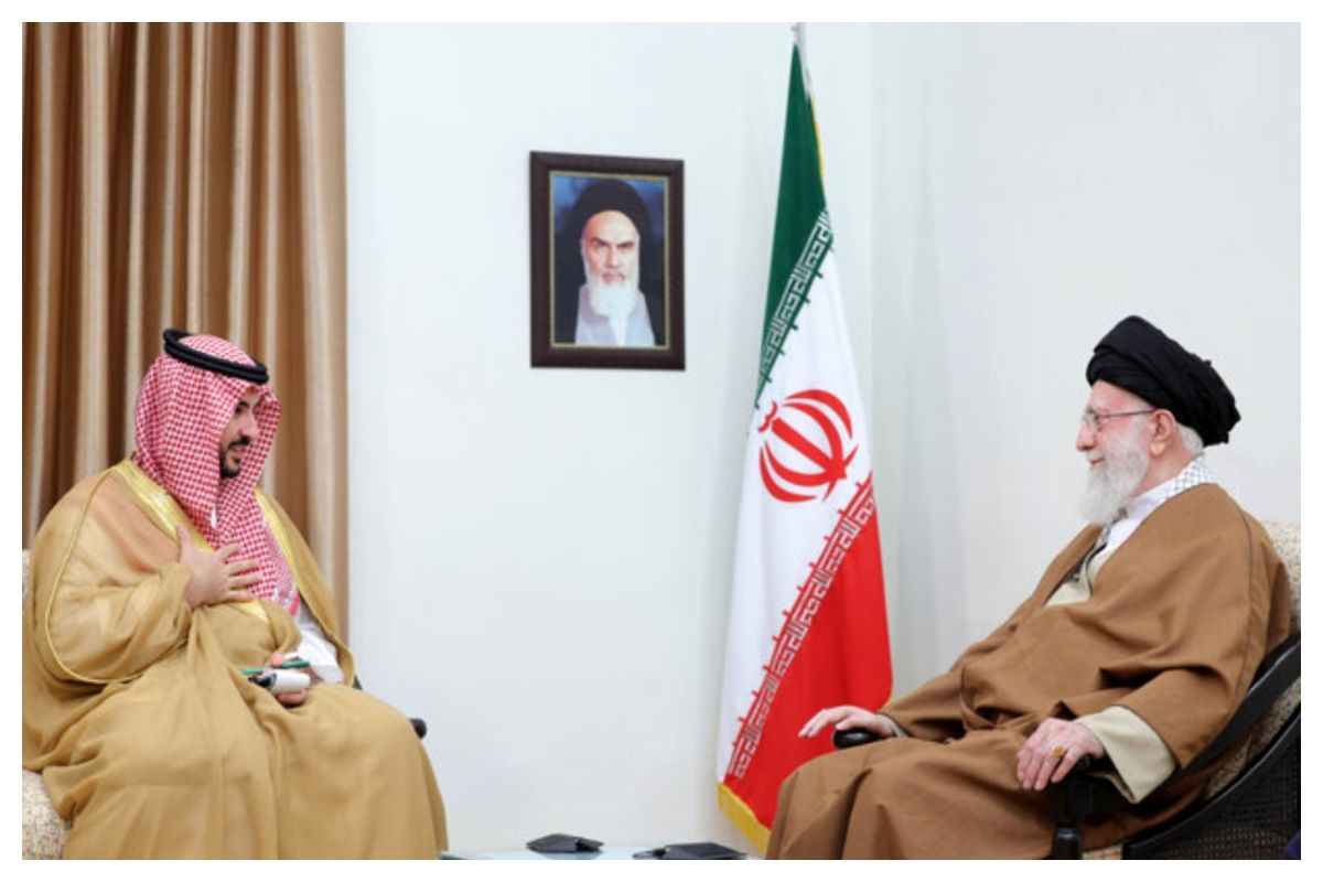 توئیت وزیر دفاع عربستان در پی دیدار با رهبر انقلاب