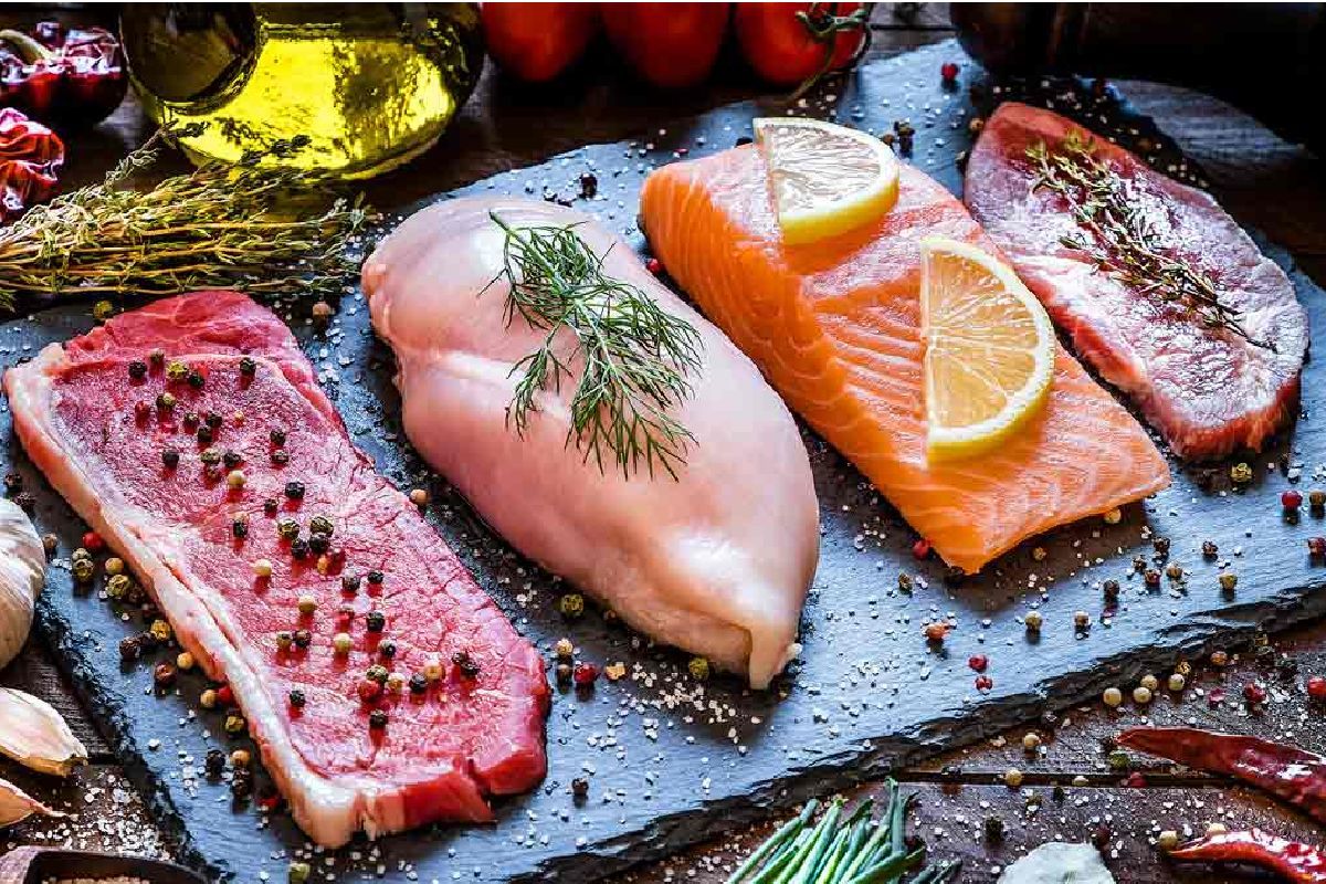 قیمت مرغ و گوشت قرمز امروز ۳۱ فروردین ۱۴۰۴