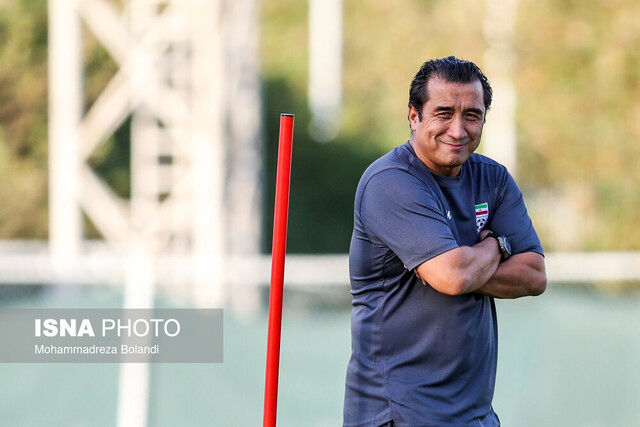 صحبت‌های خداداد عزیزی درباره درگیری هواداران تراکتور و ملوان