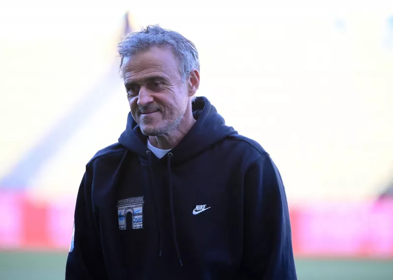 انریکه علیه خبرنگاران: برای خودتان فیلم میسازید!