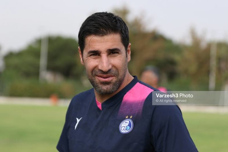 تقویت شایعه مربیگری در استقلال با یک استوری