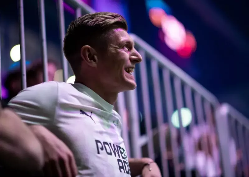 کریخوانی تونی کروس با کمک چت جیپیتی!