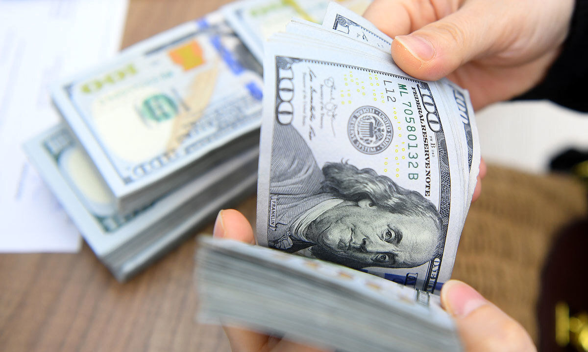 بازار ارز در انتظار سیگنال سیاسی/ قیمت دلار تکان خواهد خورد؟