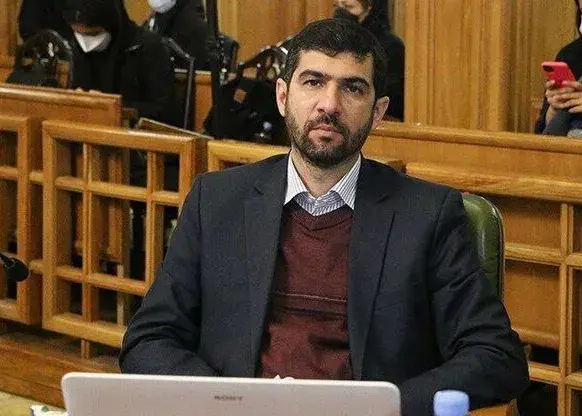 انصراف یکنفر از رقابت مدیریت پرسپولیس!