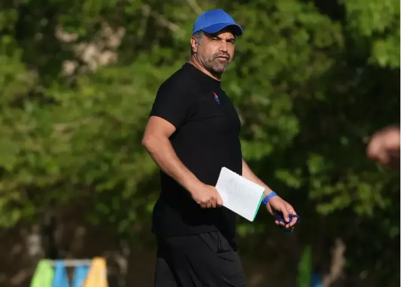 این استقلالی به بالابردن جام می‌اندیشد (عکس)