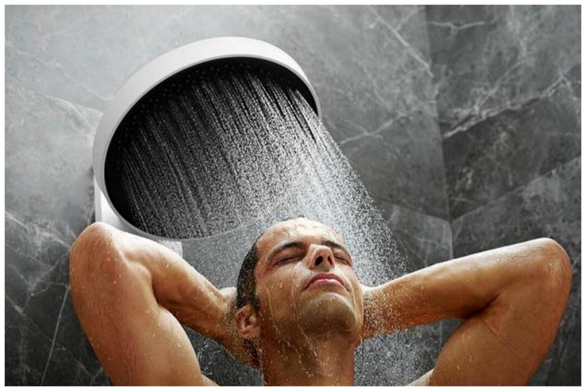 دوش آب گرم برای ریکاوری عضلات بهتر است یا آب سرد؟