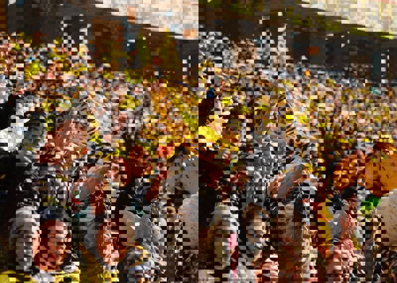 حضور کودکان پرسپولیسی در استادیوم رایگان شد