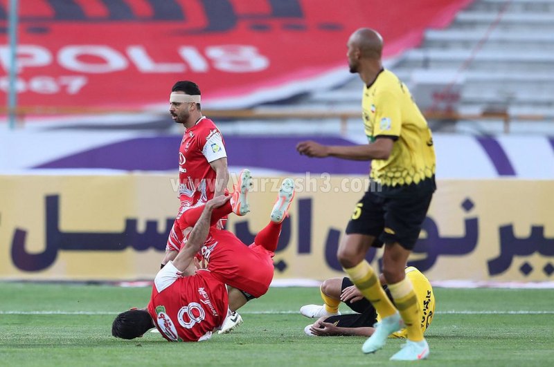 پرسپولیس و جنجالیترین فصل نقل و انتقالات!