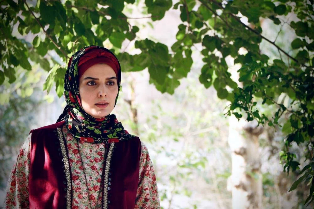 بازیگر سریال سوجان ازدواج کرد | رونمایی غزاله اکرمی از حلقه ازدواج جذابش