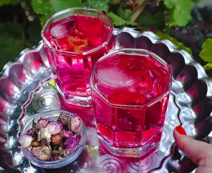 طرز تهیه شربت گل محمدی خانگی ؛ ویژه روزهای تابستان