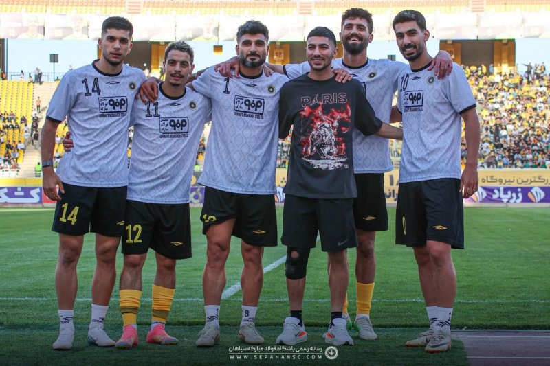 بنیدر و ذخیرههای طلایی سپاهان در کمین پرسپولیس