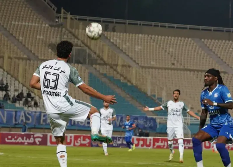 گزارش زنده: ذوب آهن 0 - استقلال خوزستان 0