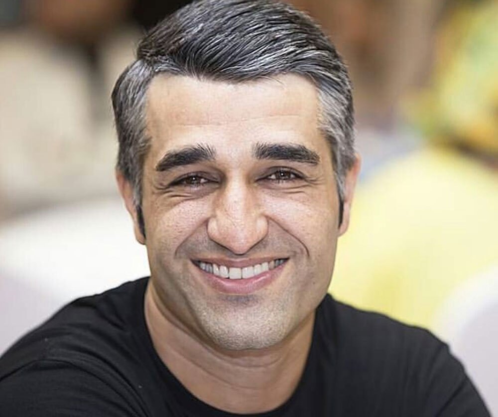 آواز خوانی پژمان جمشیدی برای آزاده صمدی جنجالی شد + فیلم