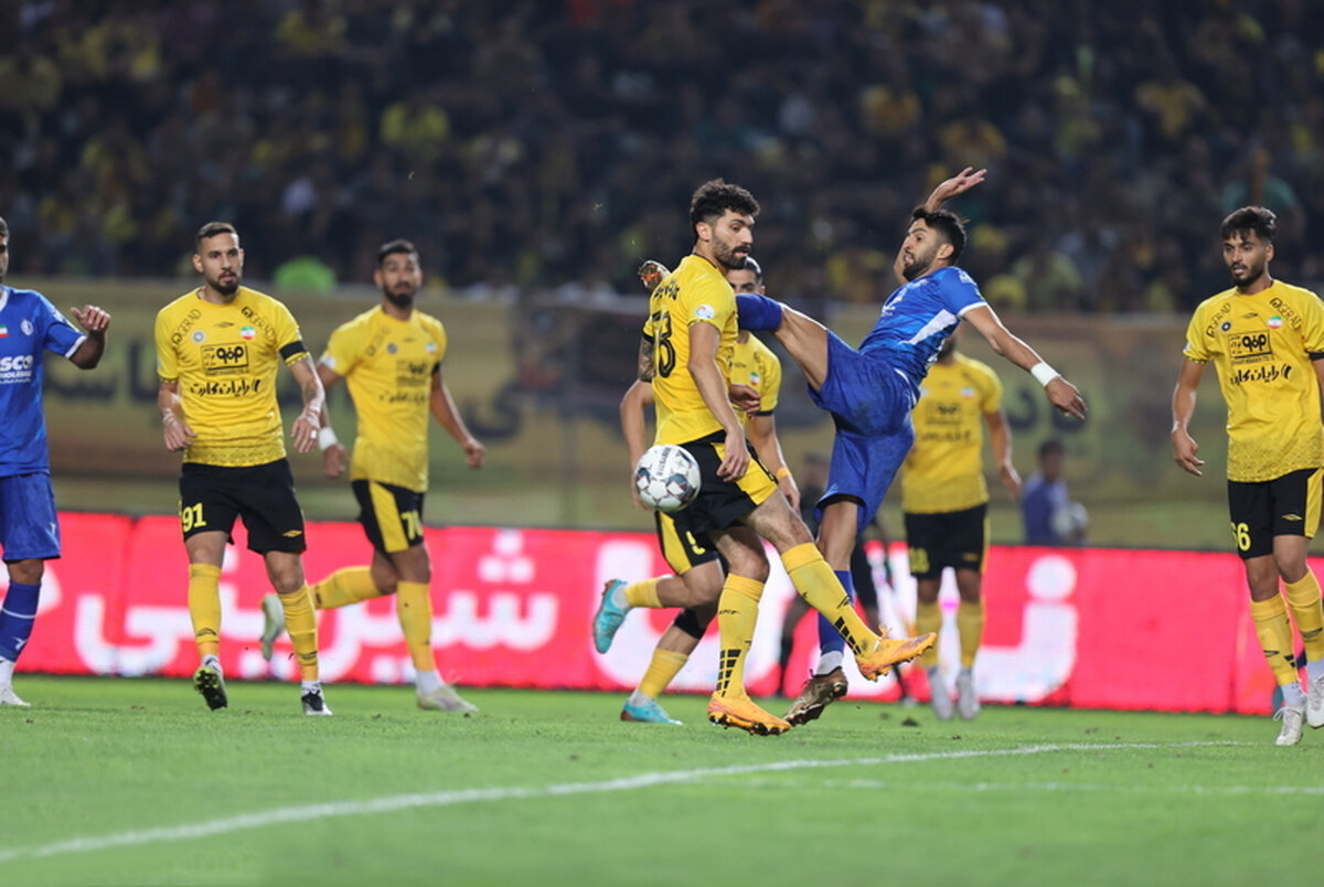 بمب نقل و انتقالات استقلال در آستانه انفجار | خرید بزرگ استقلال از سپاهان