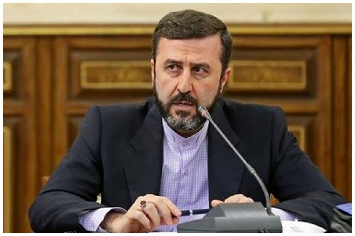 واکنش غریب آبادی به ماجرای خودکار طلایی در مسقط+ فیلم