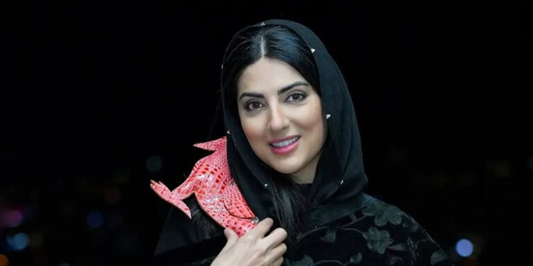 کیف عجیب هلیا امامی بازهم سوژه آفرید | این بازیگر ایرانی شیفته خبرساز شدن با کیفهای عجیب و غریب است!
