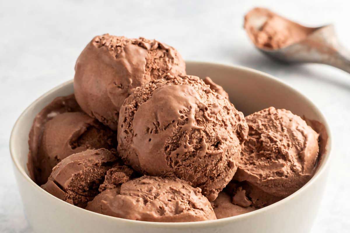 طرز تهیه بستنی خانگی با طعمی عالی ؛ دیگه از بیرون بستنی نخر