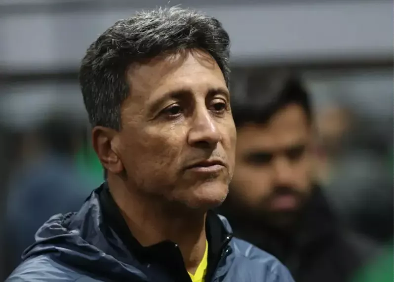 لقب جدید سرمربی سابق استقلال: غولکُش!