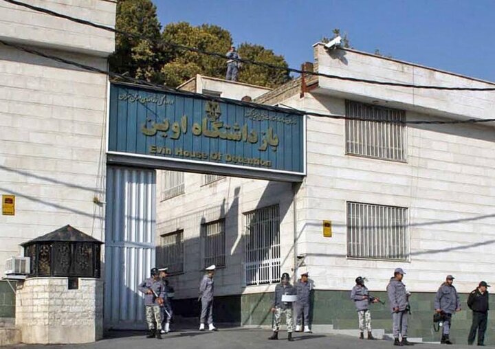 ویدیویی از حمله اسرائیل به درب ورودی زندان اوین