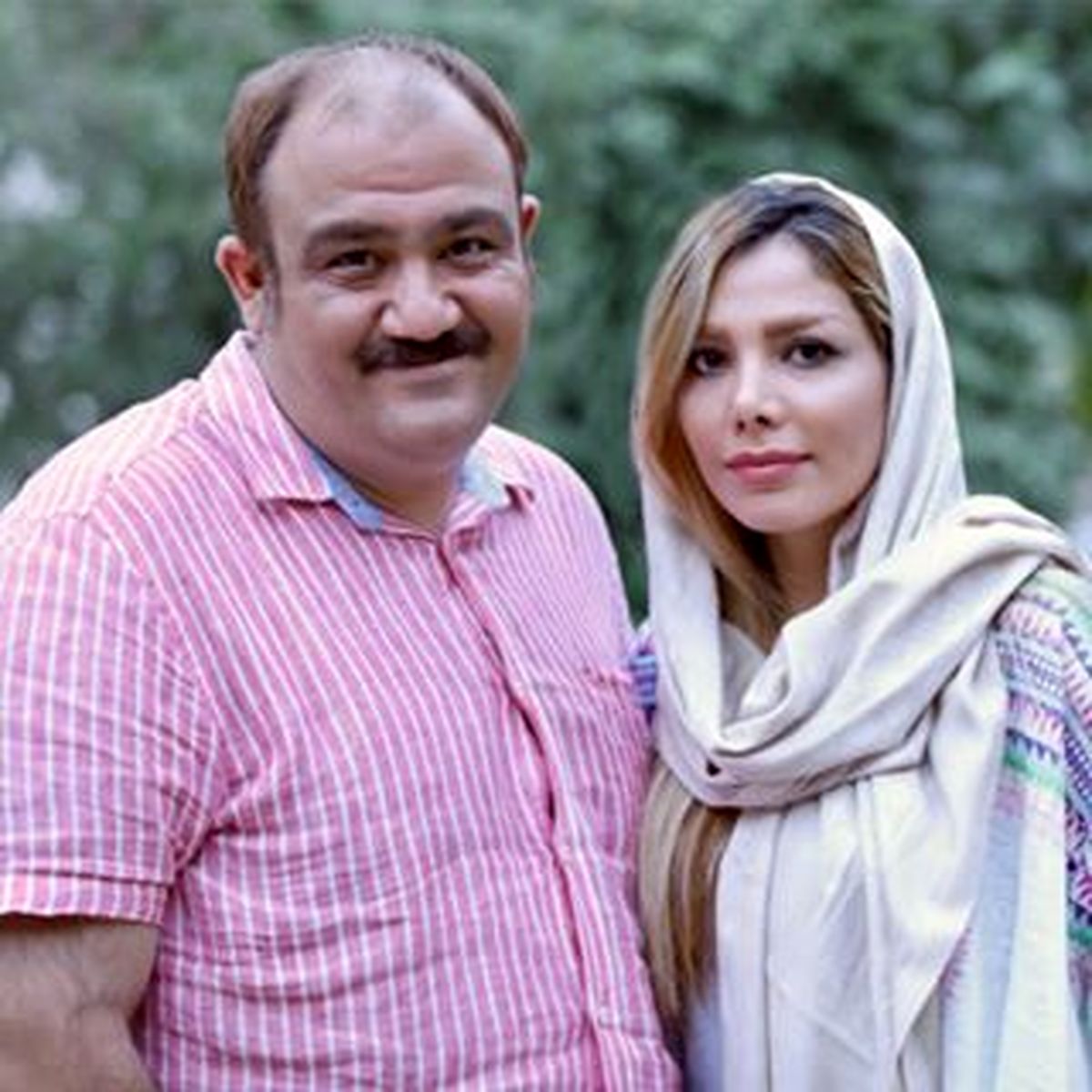 قاب عاشقانه مهران غفوریان در کنار همسر جذابش | تصویری که ثابت می‌کند عشق هنوز هم وجود دارد