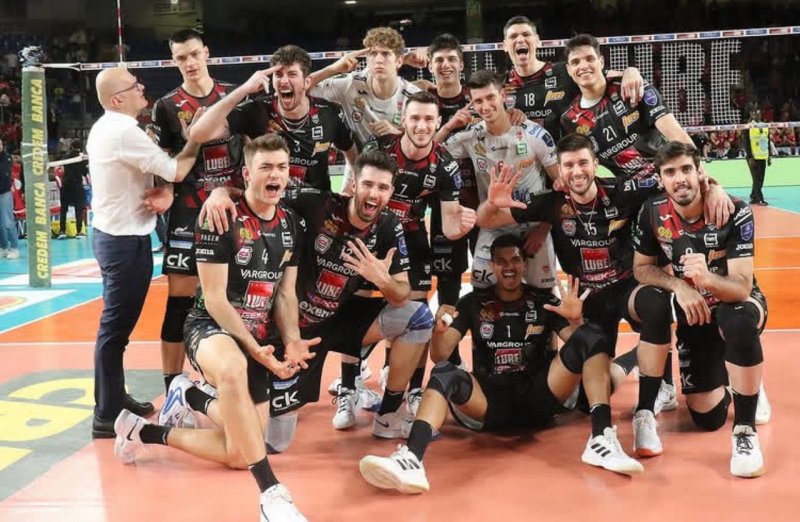 شاهکار لوبه با نقشآفرینی پسر ایرانی: سلام به فینال