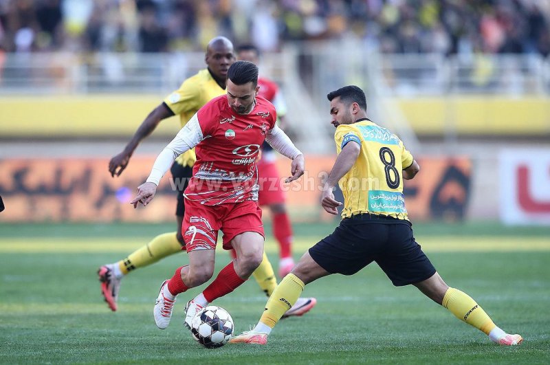 گزارش زنده: پرسپولیس۰-سپاهان ۰