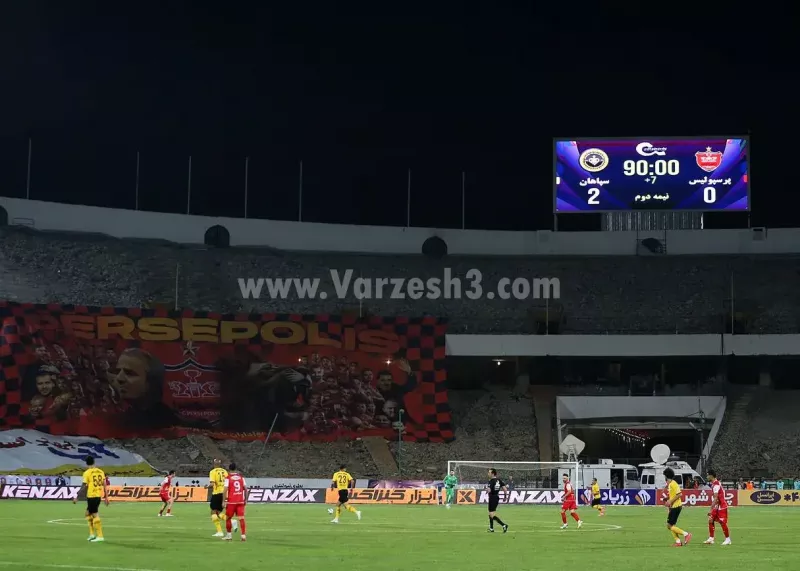 تقدیر کاپیتانها از هواداران زن پرسپولیس