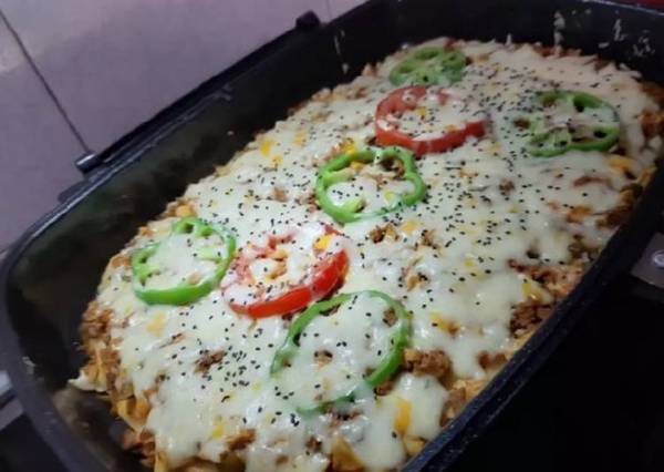 طرز تهیه پیتزا تابه ای خوش طعم ؛ این جوری سریع پیتزا درست کن