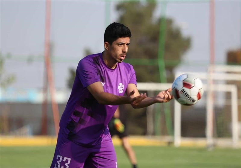 ستاری: میخواهیم پرسپولیس و سپاهان را اذیت کنیم
